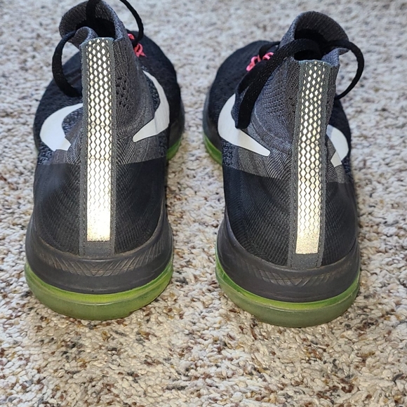 Nike Zoom All Out Fly Knit Running Shoe - Picture 8 of 8